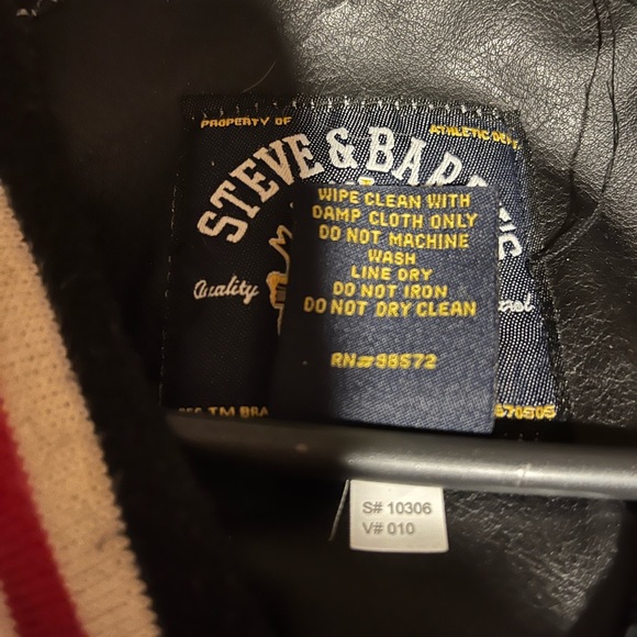 Ohio State jacket;good condition;SIZE XXXL has few small tares near wrist areas - Picture 3 of 14